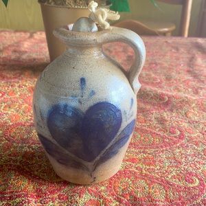1986 Rowe Pottery Works Cambridge Wis. salt glaze blue heart motif jug/oil lamp